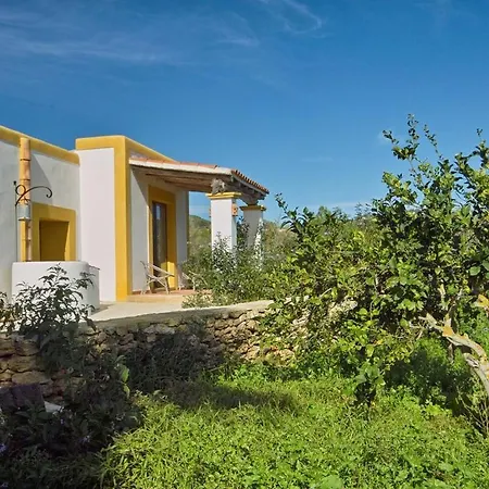 Colonial Wifi, Private Swimmingpool, Aircon
