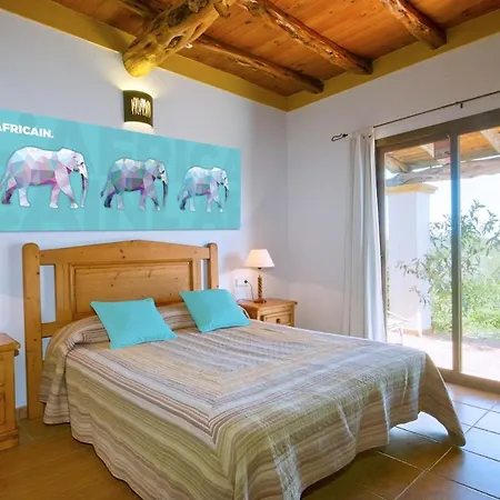 Colonial Wifi, Private Swimmingpool, Aircon